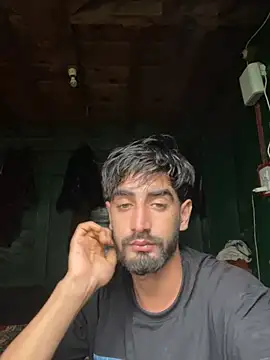 Snapshot of lyath3245 chatting on July 24, 7:06 am lyath3245 online show from July 24, 7:06 am