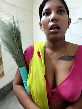 Snapshot of Hotty-Moni chatting on September 14, 12:15 pm Hotty-Moni online show from September 14, 12:15 pm
