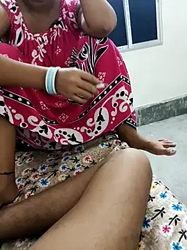 Snapshot of Hotty-Moni chatting on September 19, 4:40 pm Hotty-Moni online show from September 19, 4:40 pm