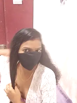 Snapshot of sneha_bebo chatting on September 20, 5:03 pm sneha bebo online show from September 20, 5:03 pm