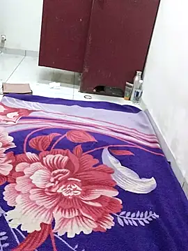 Snapshot of sneha_bebo chatting on October 18, 5:03 pm sneha bebo online show from October 18, 5:03 pm