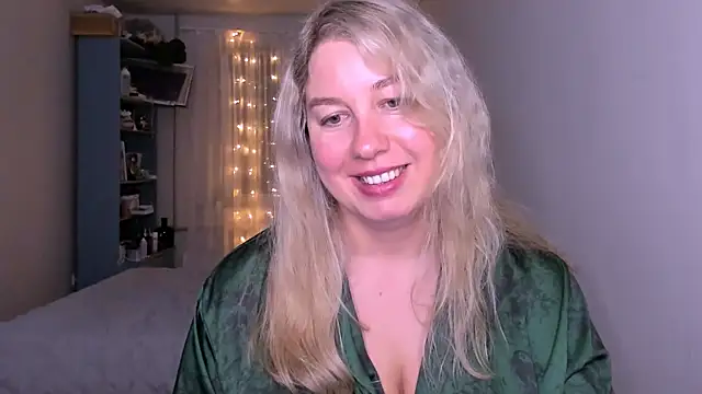 NancySanders online show from May 16, 8:07 pm