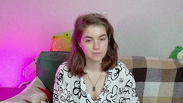 ElzaBlis online show from May 13, 1:19 pm
