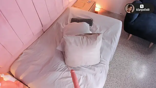 Hillary Collins1 online show from May 12, 2:52 am