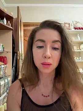 Snapshot of MarinaDiva11_74 chatting on February 27, 8:42 pm MarinaDiva11 74 online show from February 27, 8:42 pm