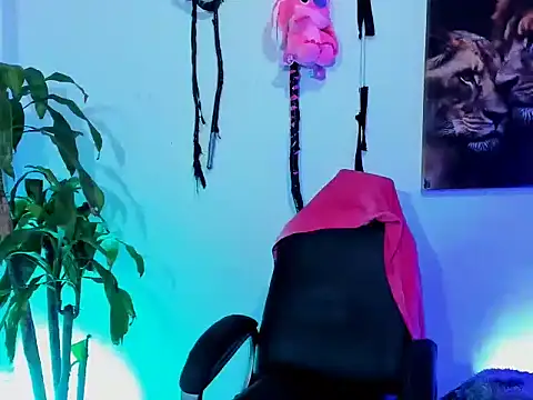 Snapshot of zeus_7777 chatting on September 18, 8:27 am zeus 7777 online show from September 18, 8:27 am