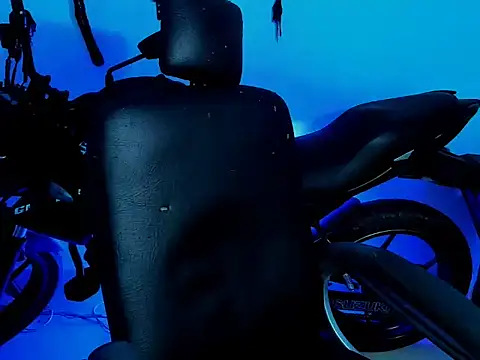 Snapshot of zeus_7777 chatting on October 1, 11:49 am zeus 7777 online show from October 1, 11:49 am