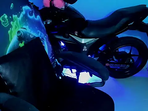 Snapshot of zeus_7777 chatting on October 6, 9:45 pm zeus 7777 online show from October 6, 9:45 pm