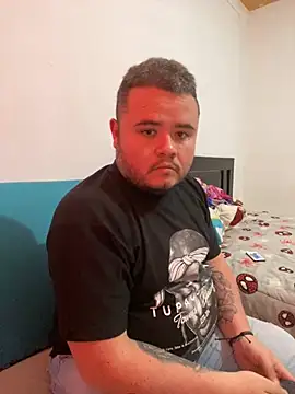 Snapshot of Chimbo-1996 chatting on September 10, 6:08 pm Chimbo-1996 online show from September 10, 6:08 pm