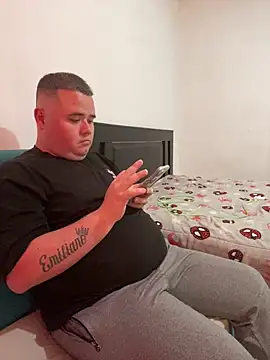 Snapshot of Chimbo-1996 chatting on September 13, 6:18 pm Chimbo-1996 online show from September 13, 6:18 pm