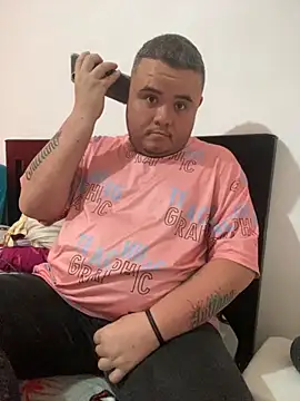 Snapshot of Chimbo-1996 chatting on September 17, 6:31 pm Chimbo-1996 online show from September 17, 6:31 pm