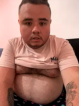 Snapshot of Chimbo-1996 chatting on September 18, 6:54 pm Chimbo-1996 online show from September 18, 6:54 pm