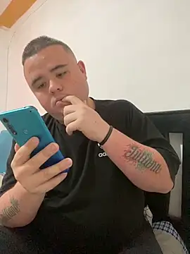 Snapshot of Chimbo-1996 chatting on October 1, 7:09 pm Chimbo-1996 online show from October 1, 7:09 pm