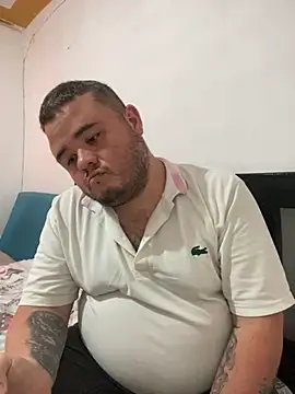 Snapshot of Chimbo-1996 chatting on October 14, 8:42 pm Chimbo-1996 online show from October 14, 8:42 pm