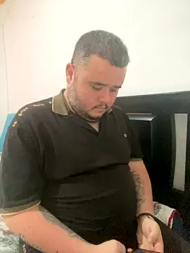 Snapshot of Chimbo-1996 chatting on October 21, 9:04 pm Chimbo-1996 online show from October 21, 9:04 pm