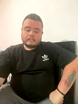 Snapshot of Chimbo-1996 chatting on October 22, 9:47 pm Chimbo-1996 online show from October 22, 9:47 pm