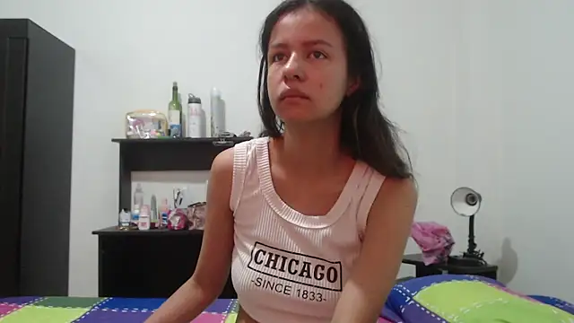 nathaly jones  online show from May 12, 12:13 pm