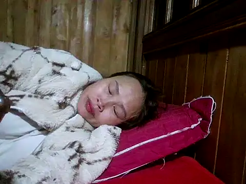 maple694 online show from February 11, 1:38 pm