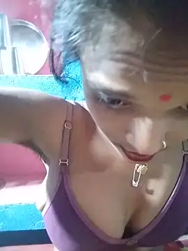 Snapshot of Maya_bhoji chatting on May 11, 4:04 pm Maya bhoji online show from May 11, 4:04 pm