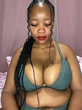 Snapshot of CurvyGod01 chatting on October 23, 4:39 pm CurvyGod01 online show from October 23, 4:39 pm