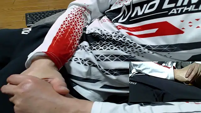 Yasu2000 online show from March 22, 11:35 am