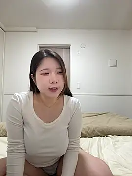  YUNOo0  online show from May 13, 12:35 pm