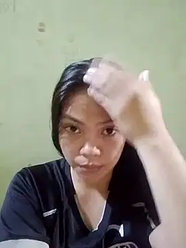 missluvv online show from October 17, 1:35 pm