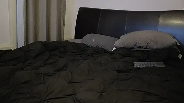 pantyhoselover54 online show from November 12, 12:33 am