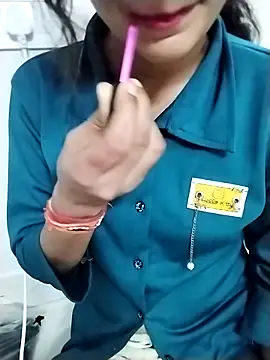 Snapshot of Kittu-rani66 chatting on September 28, 5:29 pm Kittu-rani66 online show from September 28, 5:29 pm