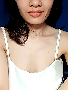 Snapshot of Hinna_x chatting on October 3, 1:35 am Hinna x online show from October 3, 1:35 am