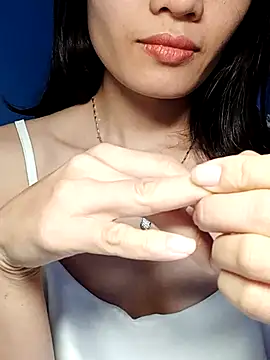 Snapshot of Hinna_x chatting on October 25, 3:14 am Hinna x online show from October 25, 3:14 am