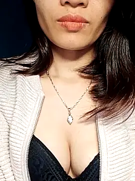 Snapshot of Hinna_x chatting on November 1, 1:51 am Hinna x online show from November 1, 1:51 am