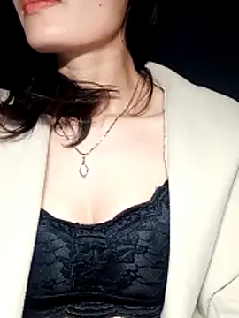 Hinna x online show from December 13, 8:14 pm