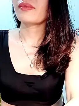 Hinna x online show from April 26, 1:53 pm