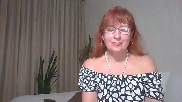 Marellaa online show from April 8, 6:30 pm