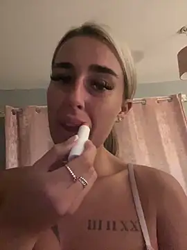 EllieMaeBaby online show from October 10, 7:46 pm