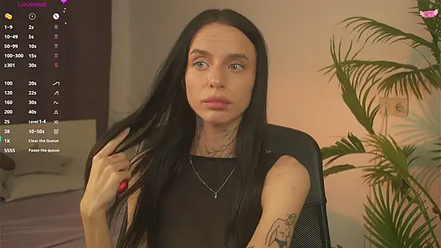 livia starwars online show from September 25, 9:51 pm