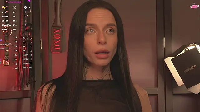 livia starwars online show from October 1, 9:21 pm