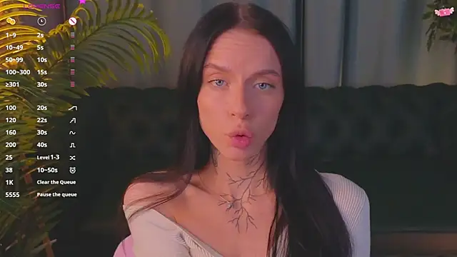 livia starwars online show from November 16, 9:53 pm