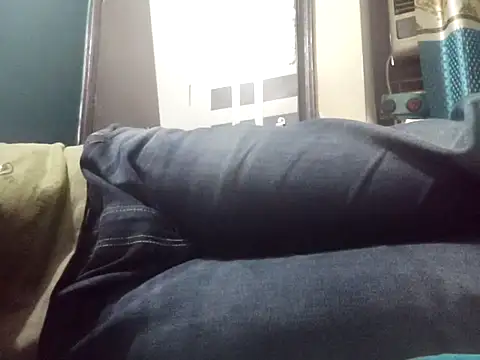 Snapshot of rocky4u7 chatting on December 1, 3:00 am rocky4u7 online show from December 1, 3:00 am