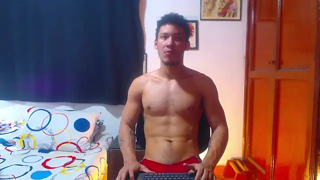 Snapshot of RuiMaddoox chatting on October 1, 5:08 pm RuiMaddoox online show from October 1, 5:08 pm