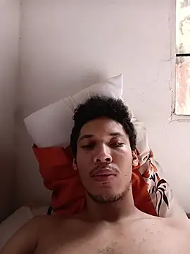 Snapshot of RuiMaddoox chatting on October 24, 2:24 pm RuiMaddoox online show from October 24, 2:24 pm