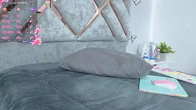 Sweet Khriis online show from September 17, 3:41 am