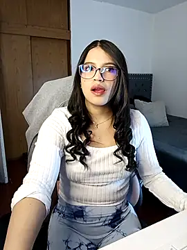 Snapshot of asumi_18 chatting on November 28, 9:50 pm asumi 18 online show from November 28, 9:50 pm