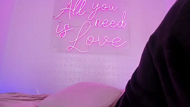 aleksandramiller  online show from May 11, 2:45 pm