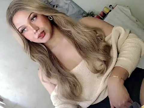 Snapshot of Sweet_angelinax chatting on March 8, 3:43 am Sweet angelinax online show from March 8, 3:43 am