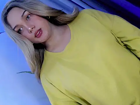 Snapshot of Sweet_angelinax chatting on April 4, 10:46 am Sweet angelinax online show from April 4, 10:46 am