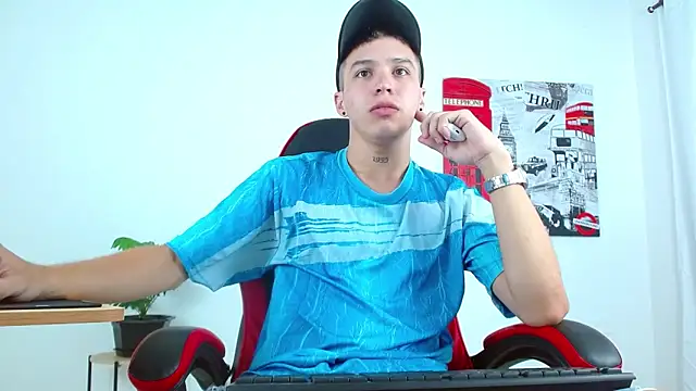 Cumandres18 online show from September 18, 1:57 pm