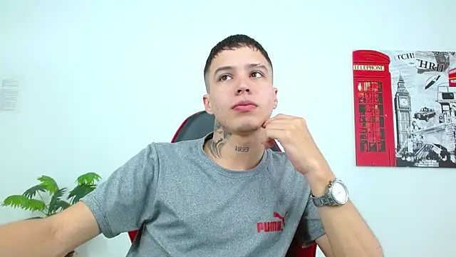 Snapshot of Cumandres18 chatting on March 13, 3:07 pm Cumandres18 online show from March 13, 3:07 pm