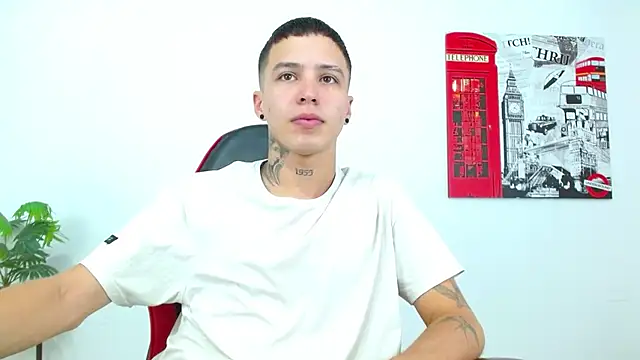 Cumandres18 online show from May 21, 2:57 pm